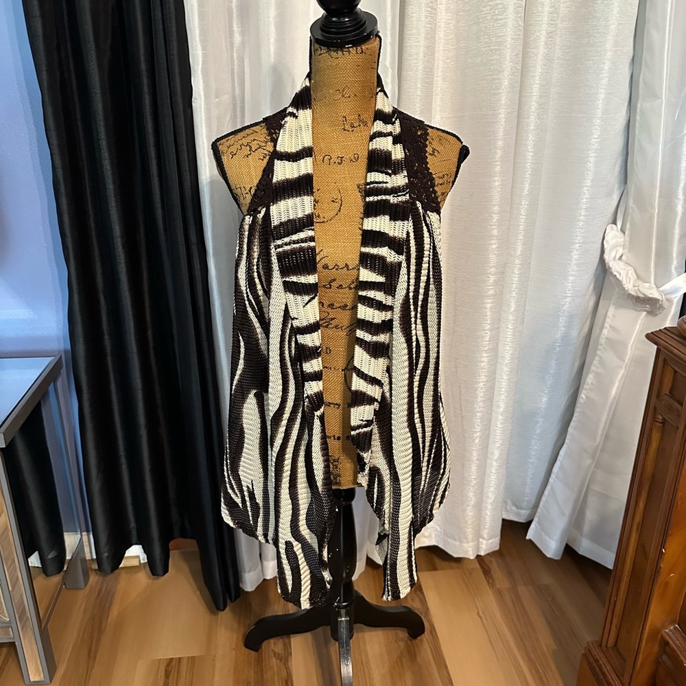 Zebra Print Knit Vest